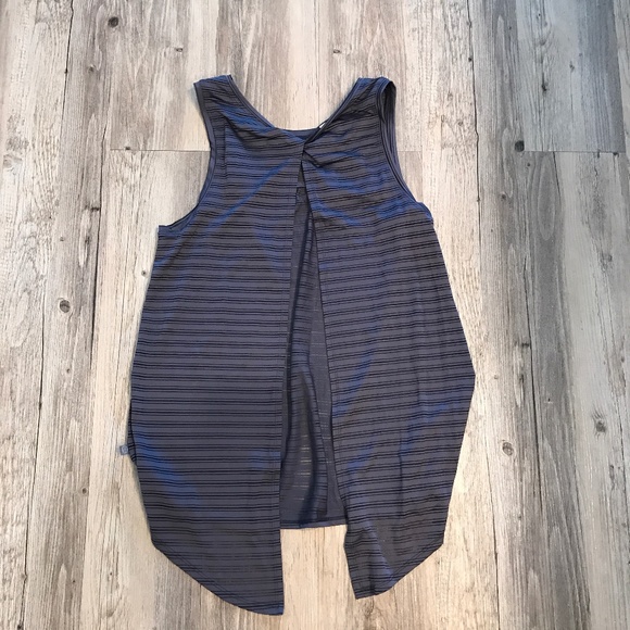 Lululemon Meet Halfway Tank | Gray | S/M | Excellent Condition - Picture 10 of 14